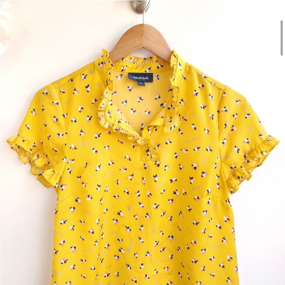 Modcloth Form Of Flattery Yellow Ruffle Top/Blouse